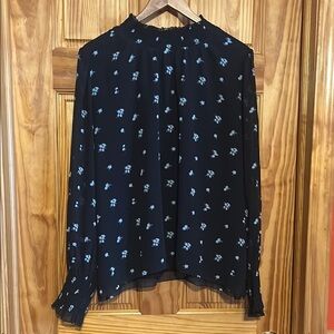 Aritzia Wilfred Navy Floral Women's Blouse